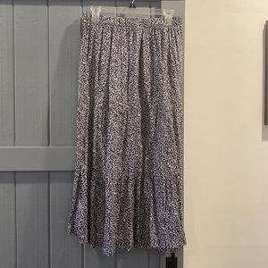 Flowy Old Navy midi Skirt